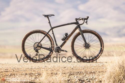 Trek Checkpoint SLR 9 eTap scheda tecnica e recensioni
